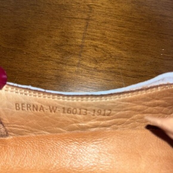 spring step shoes Berna White Leather Loafers Flats 16103-1912 Size 38 7 7.5 - Picture 3 of 11